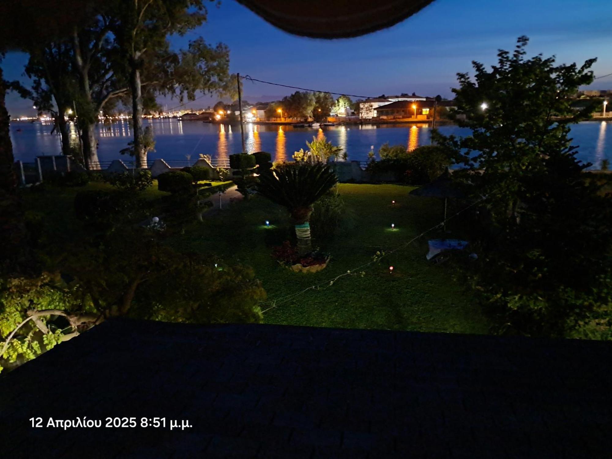 Top Floor On Villa, 3' From Center, By The Sea! Host Is Efi Kwsta Preveza Exterior photo